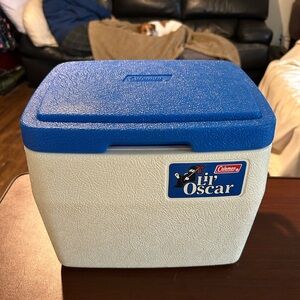 Vintage Coleman Lil' Oscar Personal Cooler - Blue and White, #5272 10”x10”x8”
